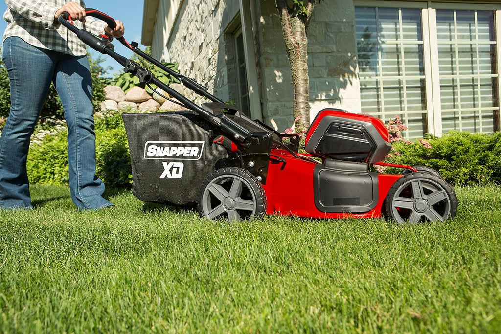 Cortacésped Eléctrico Inalámbrico XD 82V MAX de 21"