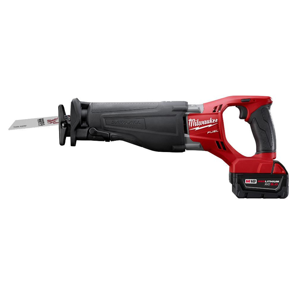 2025 Kit combinado inalámbrico Milwaukee M18 FUEL de 18 V sin escobillas (10 herramientas) con (2) baterías de 5,0 Ah, (1) cargador y (2) bolsas para herramientas