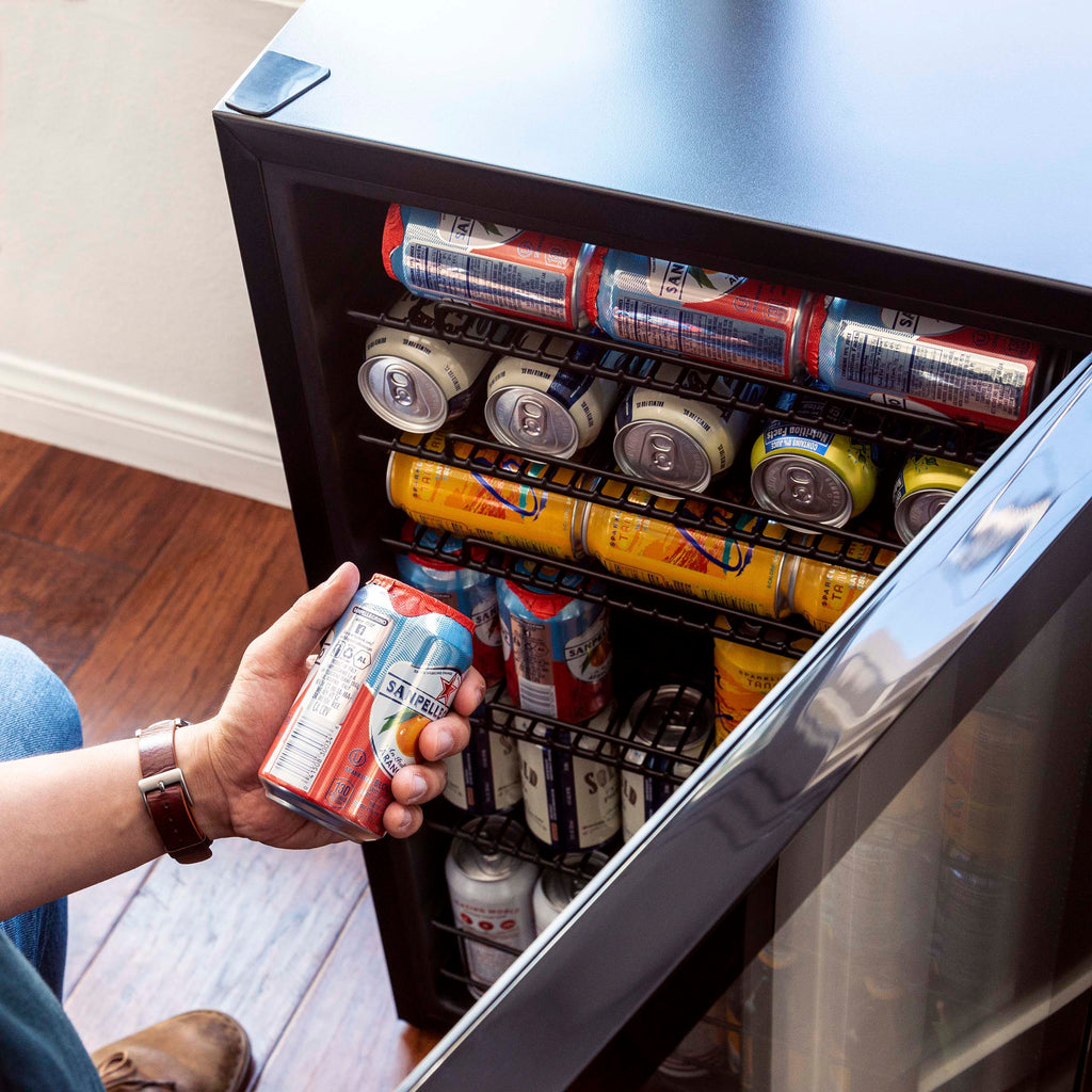 2025 Newair® Refrigerador de Bebidas Independiente Negro - 126 Latas - 18,8”