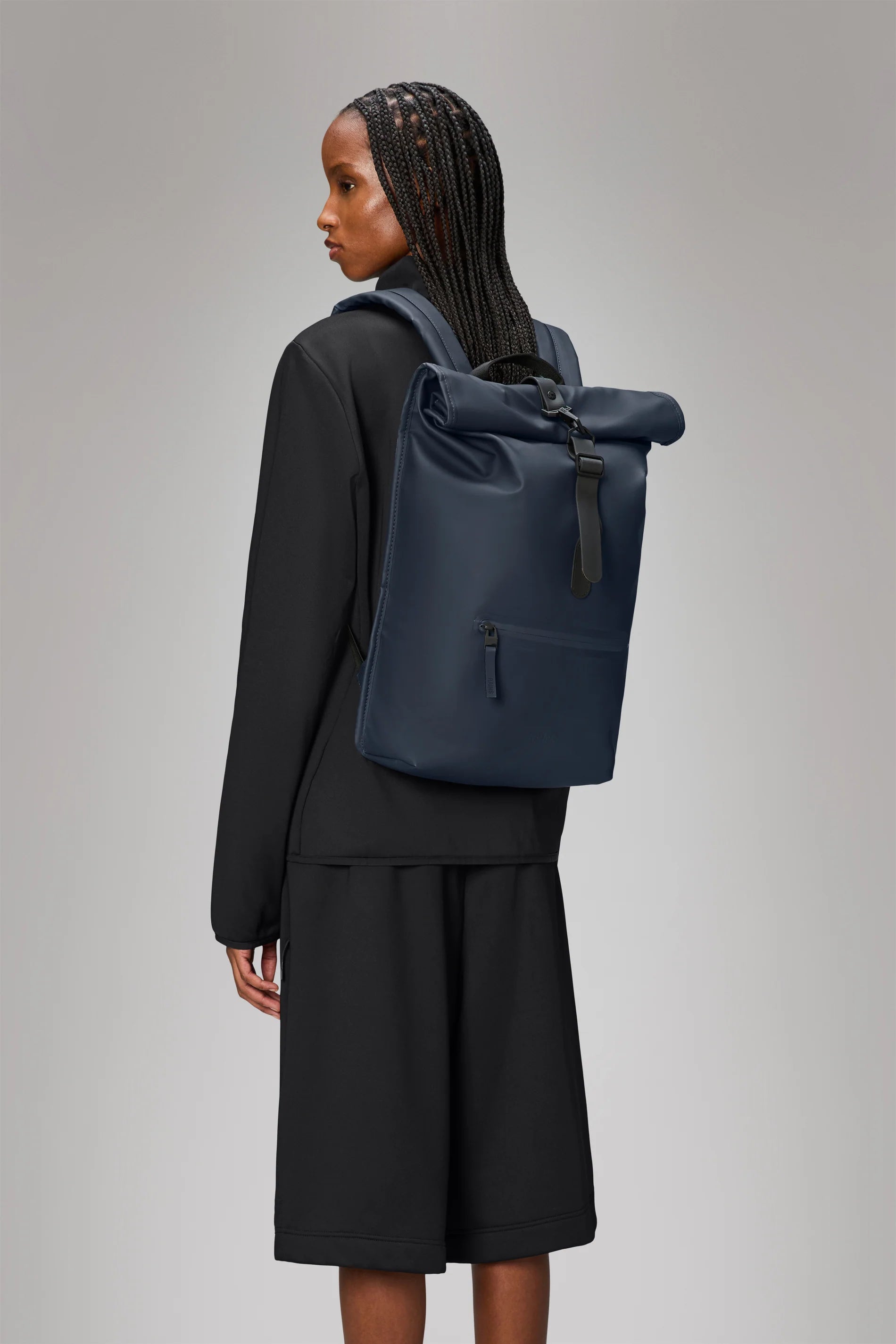 2025 Mochila Rolltop – Mochila Urbana Impermeable con Cierre Enrollable, Compartimento Lateral para Portátil y Correa de Pecho Segura