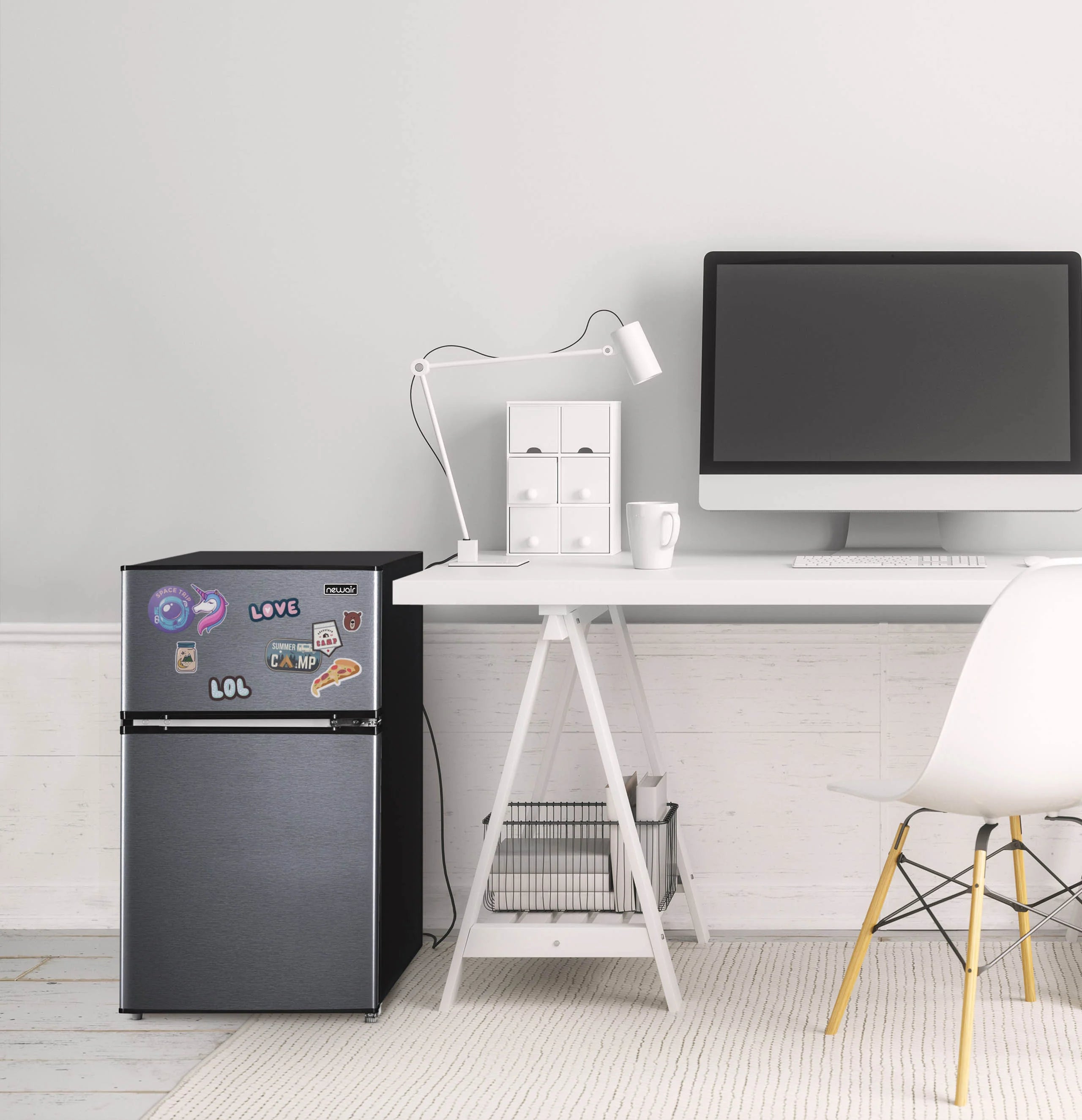 2025 Refrigerador Mini Bar Compacto Newair con Congelador – Negro (3,1 pies³)