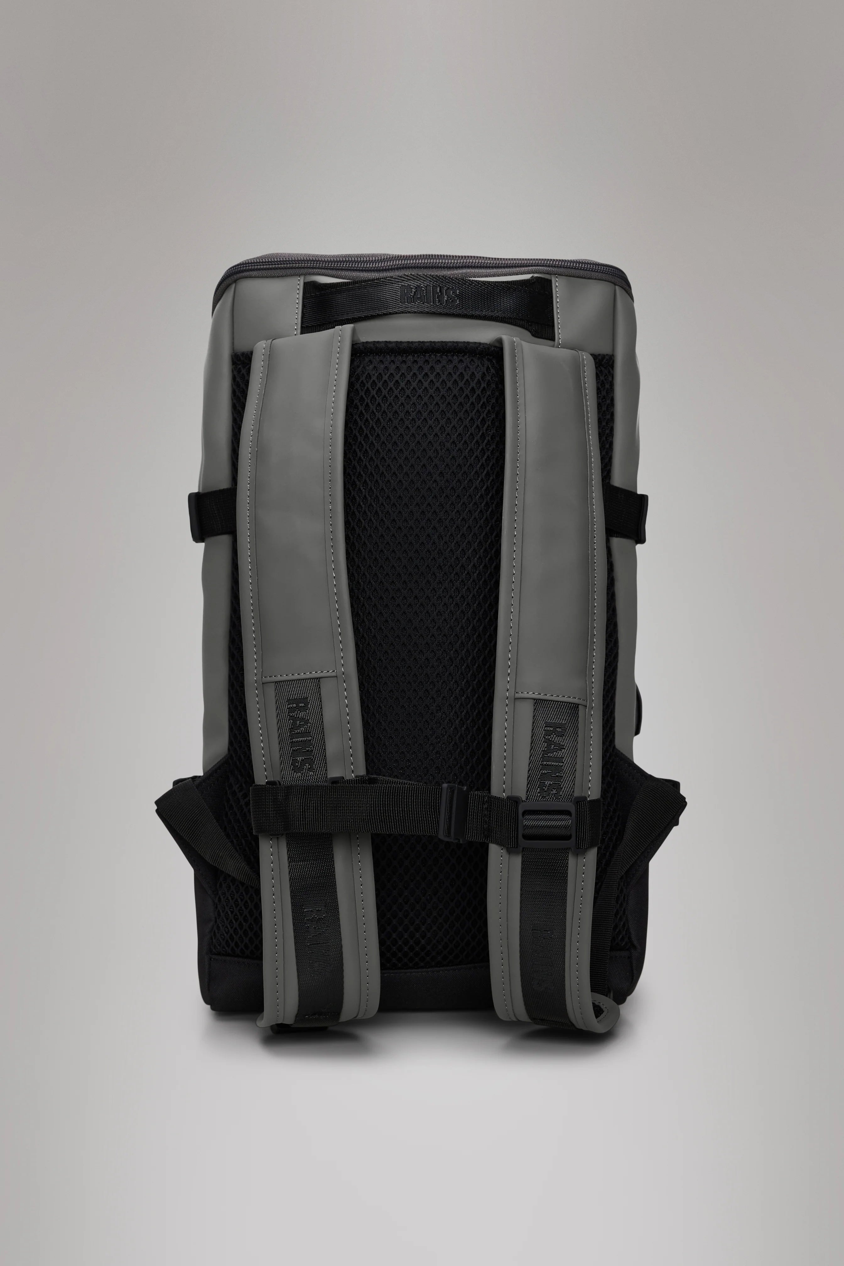 2025 Mochila Trail Cargo – Mochila Versátil y Resistente con Compartimento para Portátil de 13" y Bolsillos Exteriores Adicionales, en Tejido PU Impermeable