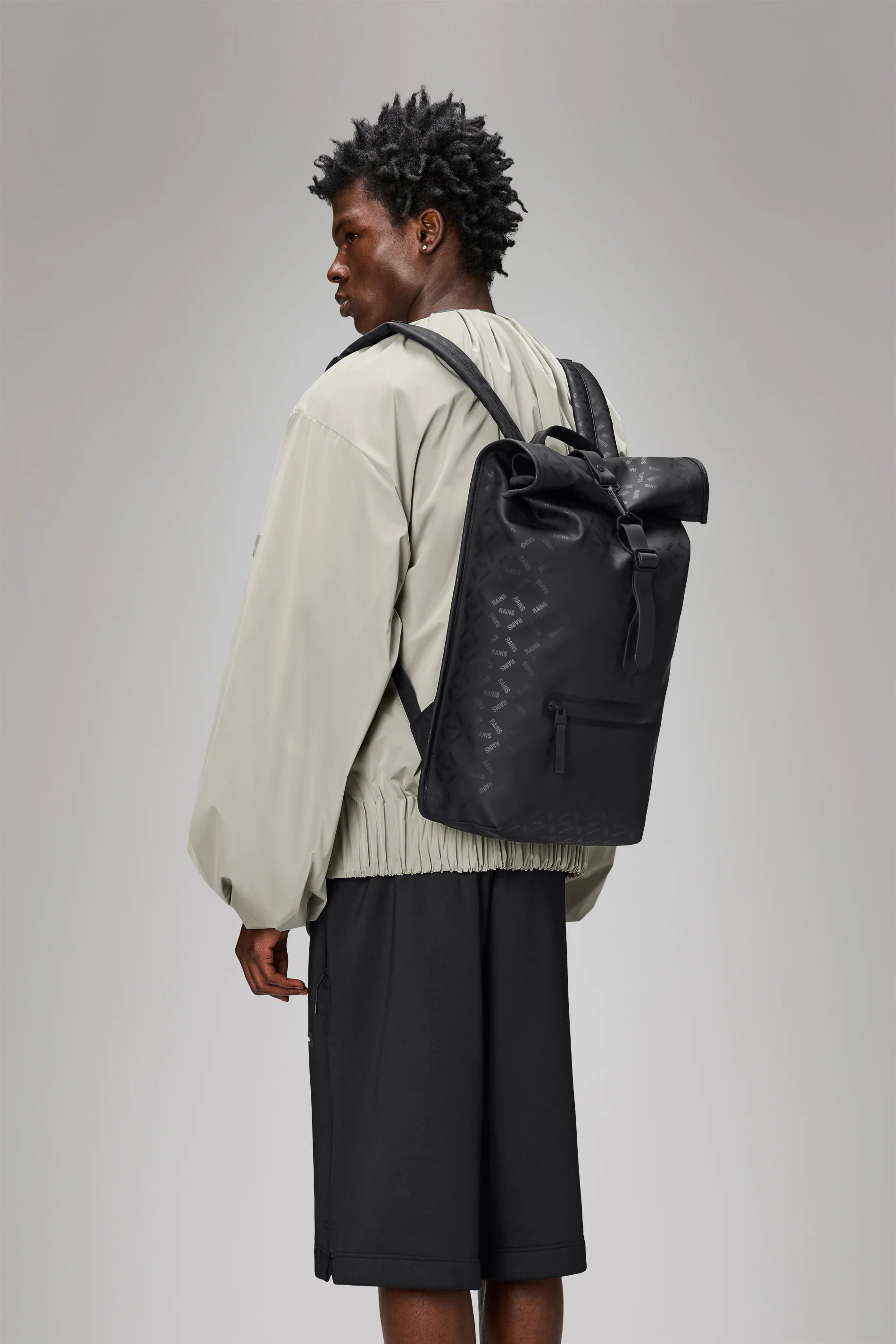 2025 Mochila Rolltop – Mochila Urbana Impermeable con Cierre Enrollable, Compartimento Lateral para Portátil y Correa de Pecho Segura