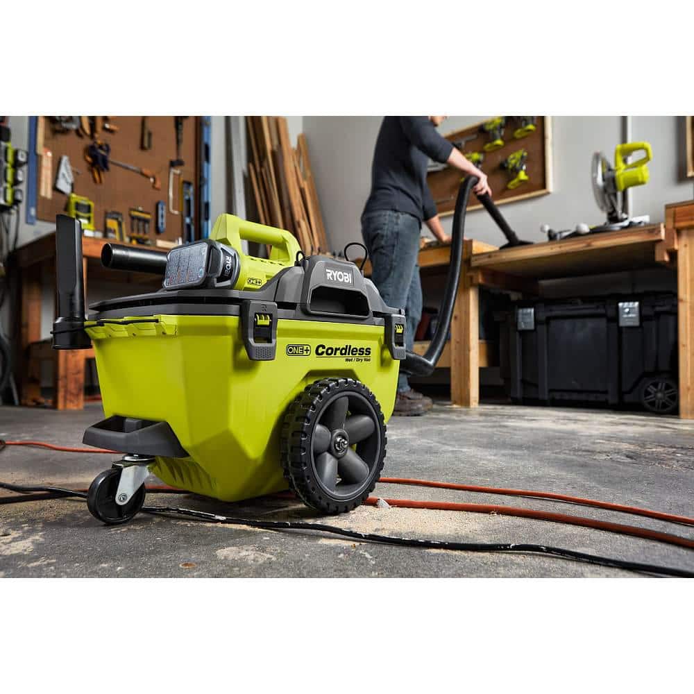2025 Kit de Aspiradora Seca/Húmeda Inalámbrica Ryobi ONE+ 18V de 6 Galones con Batería de 4.0 Ah, Cargador y Accesorios P770KN
