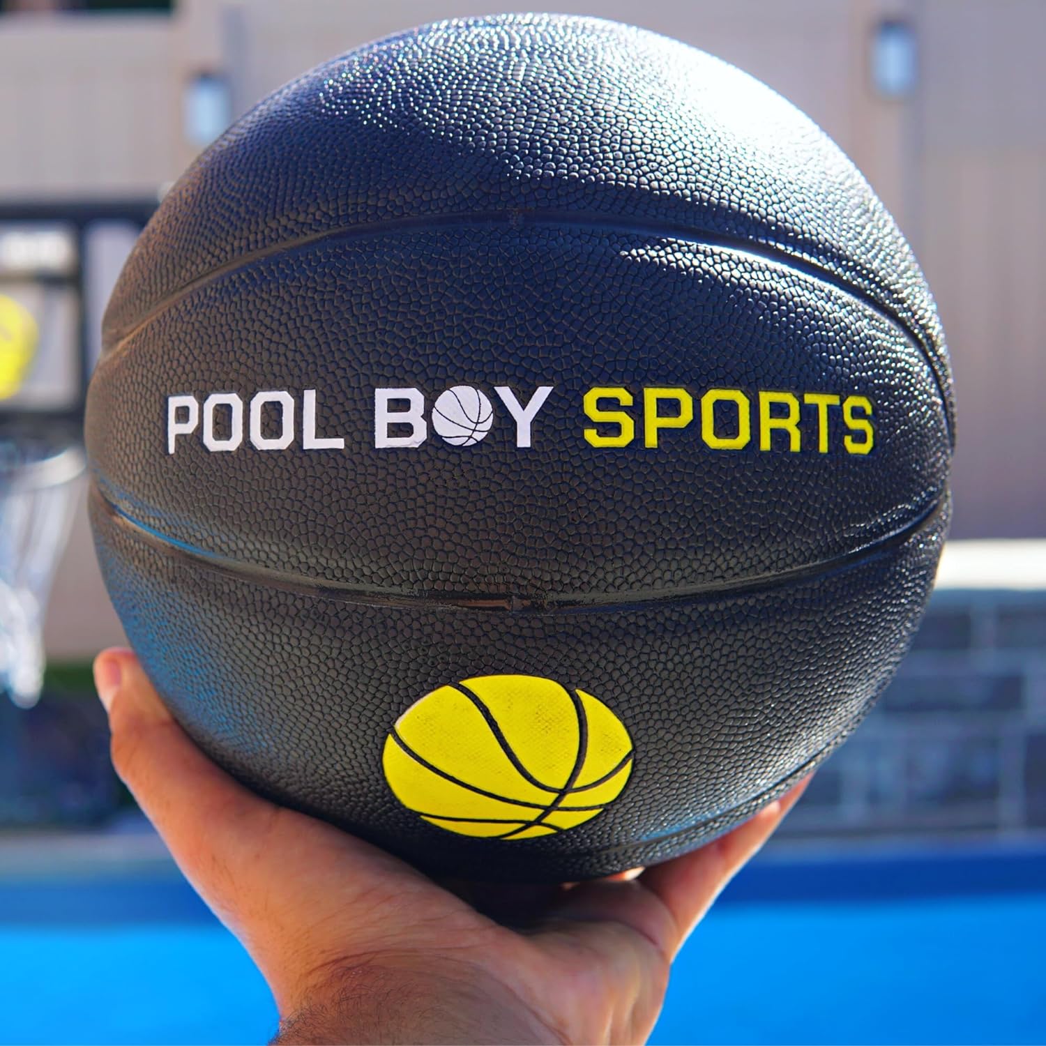 All-In-One Aro de Baloncesto para Piscina – Incluye Balón Compuesto, Bomba de Aire y Herramientas – Set Resistente en Negro Mate – Canasta Ajustable para el Lado de la Piscina – Para Niños, Adolescentes y Adultos