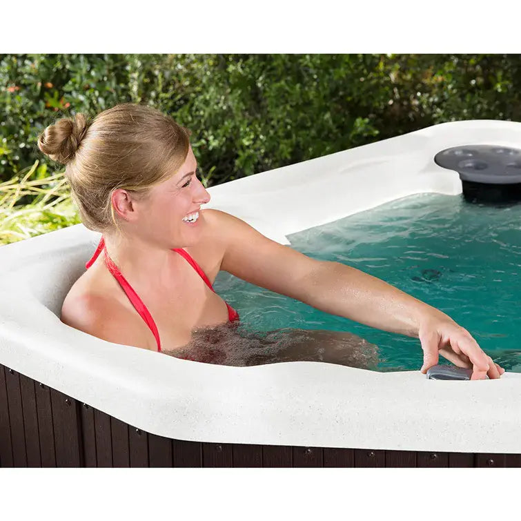 Lifesmart Spas – Spa Plug and Play 110 Voltios, 3 personas, 17 chorros con ozonizador – Color Espresso