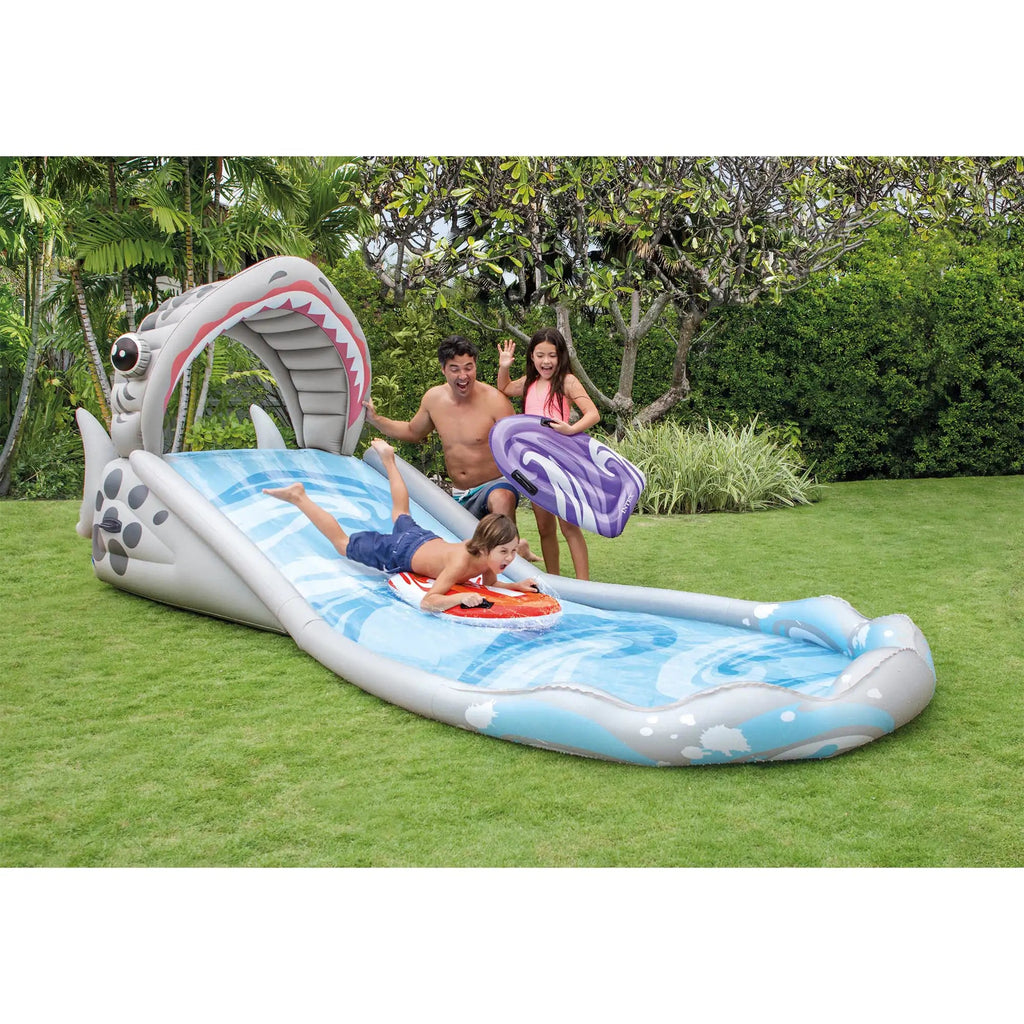 Tobogán de Agua Inflable para Patio Trasero Intex con Surf Riders y Bomba de Aire Eléctrica
