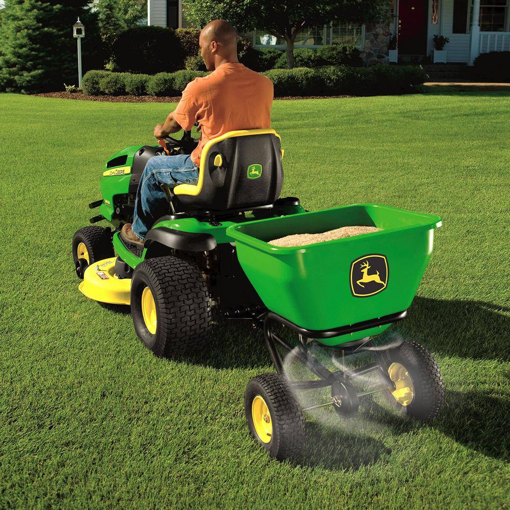 2025 Esparcidor Remolcable John Deere Difusor de 175 lb, Tolva de Polietileno Antióxido, Ajuste Universal