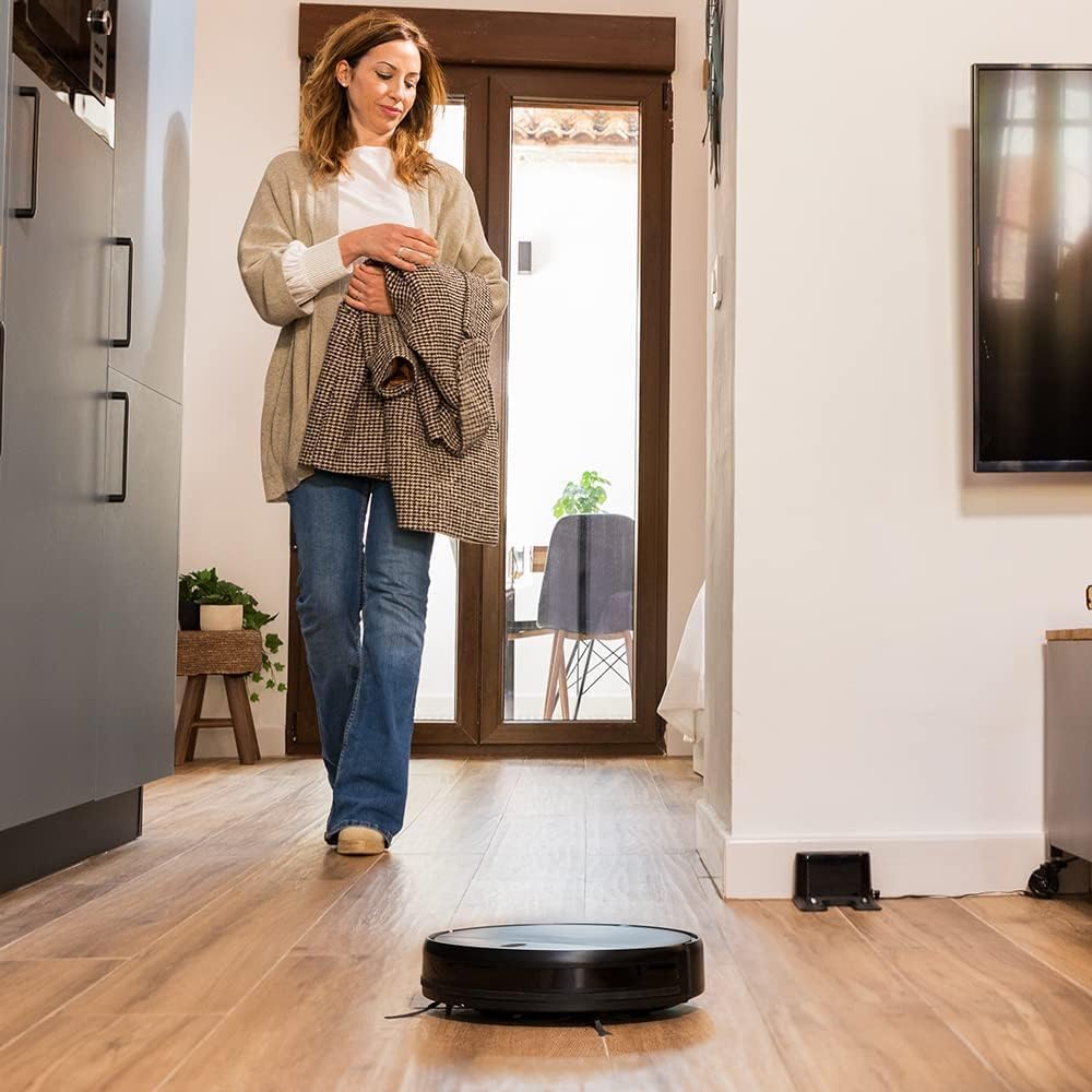 Aspirador Robot Cecotec con Navegación Giroscópica Conga 999 Map X-Treme. Motor de Succión 2000Pa, 2 Cepillos Laterales, 2 Fregonas, Autonomía 120 minutos, Control por App y Mando a Distancia