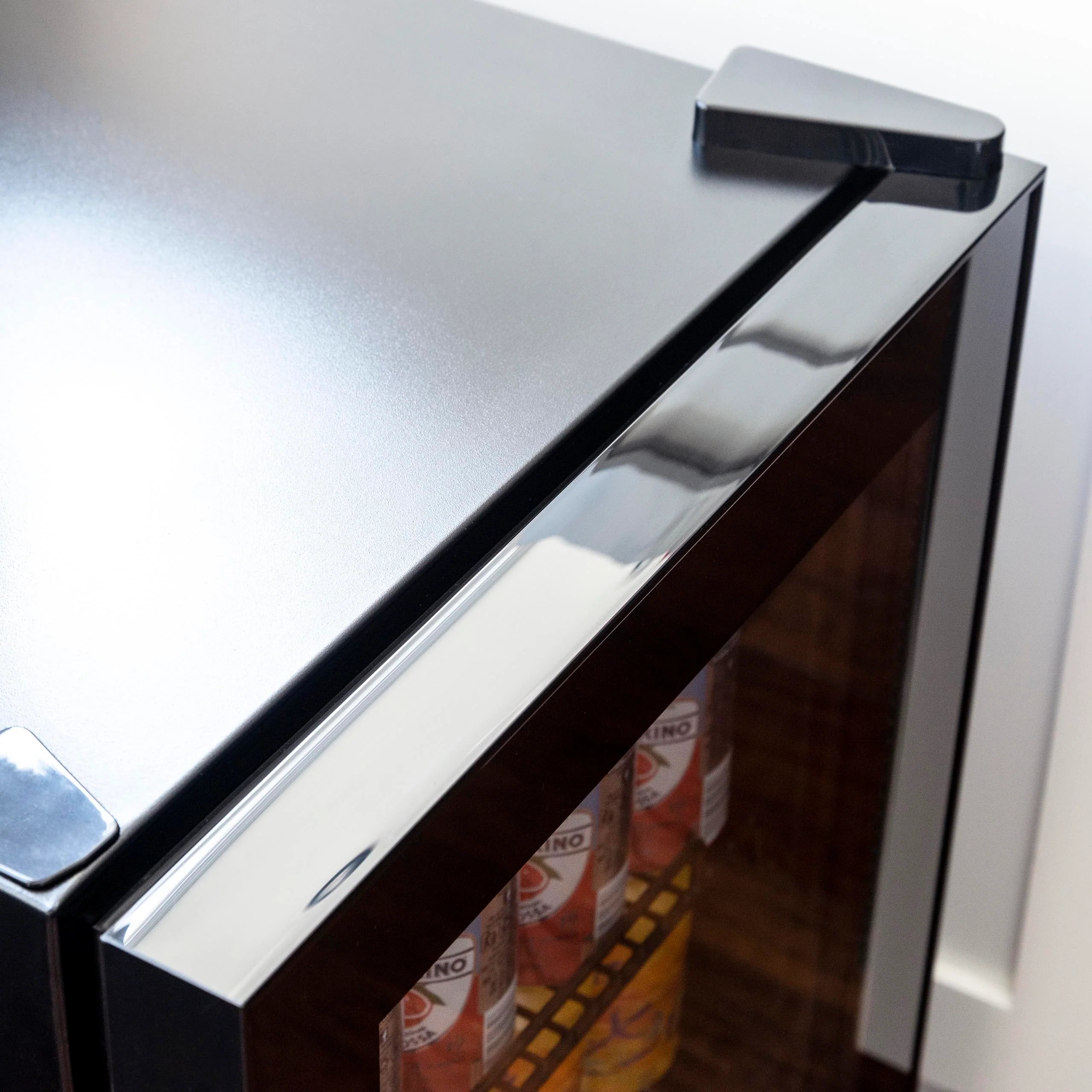 2025 Newair® Refrigerador de Bebidas Independiente Negro - 126 Latas - 18,8”