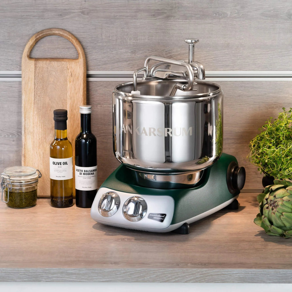 2025 Ankarsrum Assistent Original 6230 – robot de cocina multifunción con diseño retro, bol de acero inoxidable de 7 L, motor de 1500 W, accesorios variados, garantía de 7 años