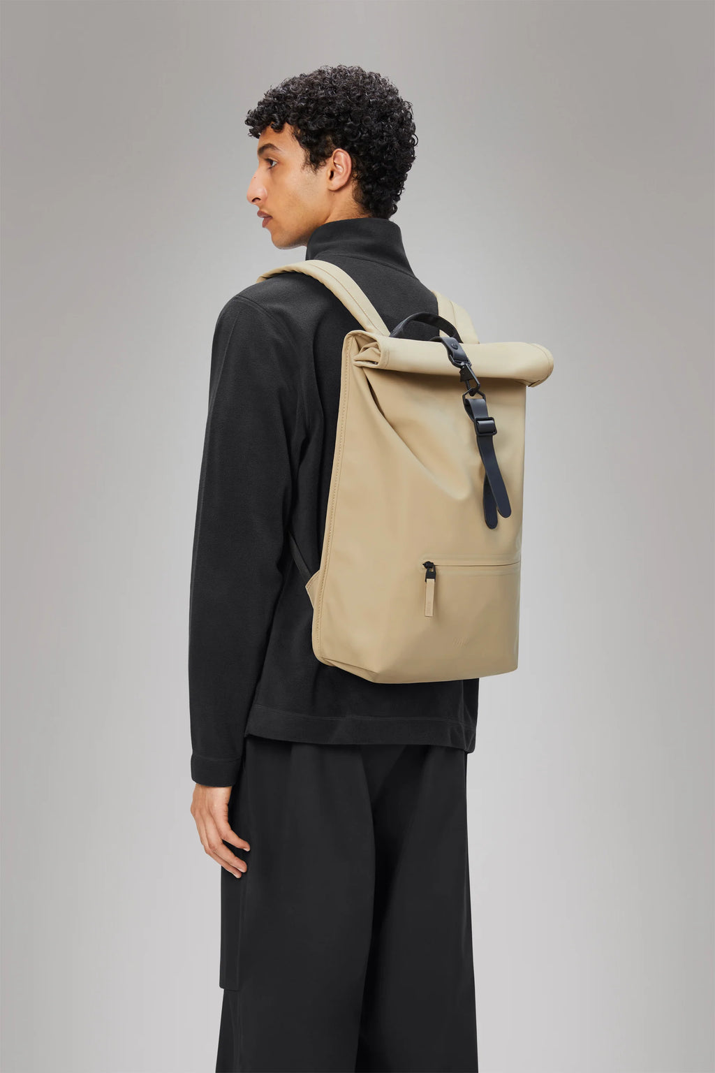 2025 Mochila Rolltop – Mochila Urbana Impermeable con Cierre Enrollable, Compartimento Lateral para Portátil y Correa de Pecho Segura