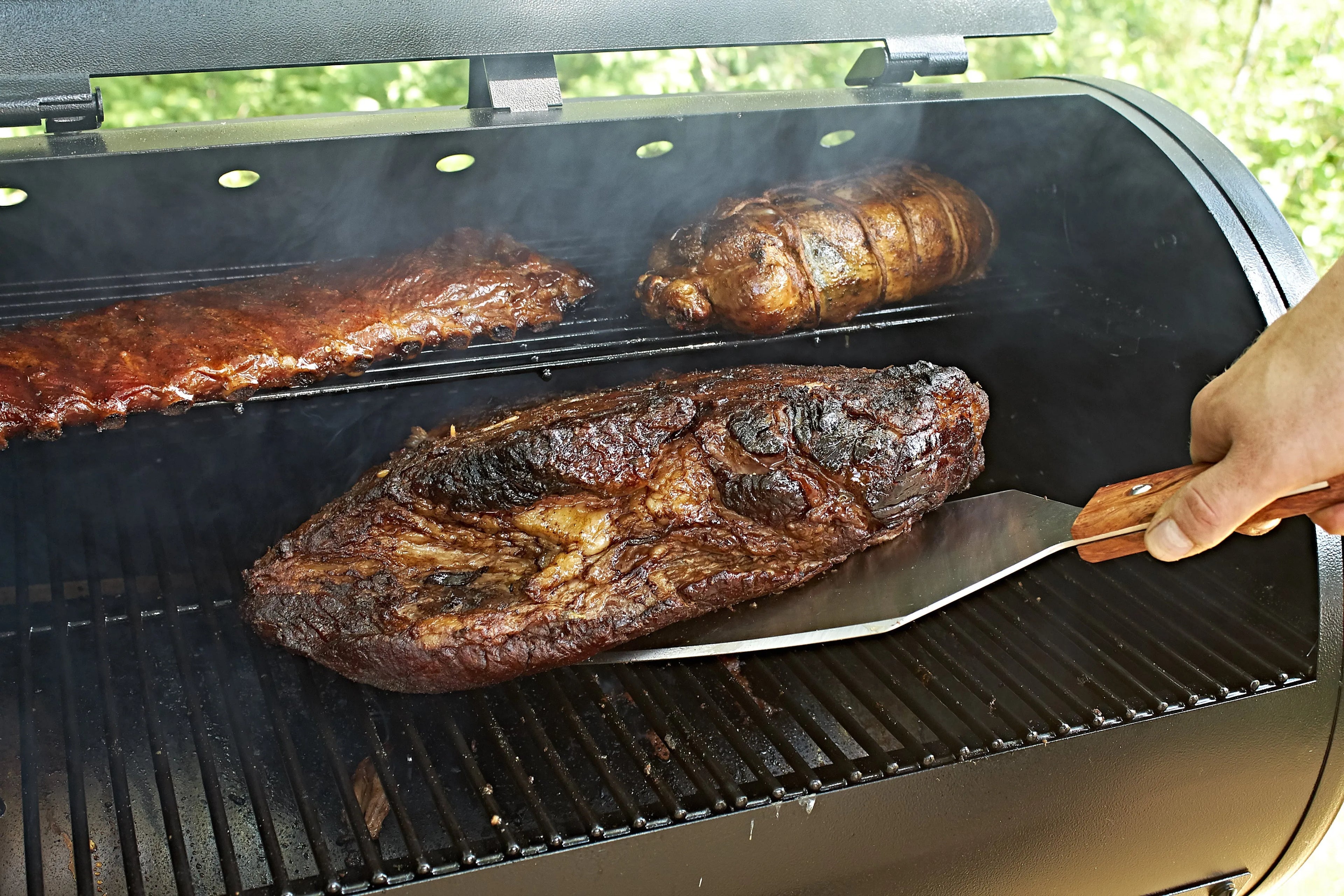 Parrilla de pellets de madera Pit Boss 700FB con quemador de llama, área de cocción de 700 pulgadas cuadradas