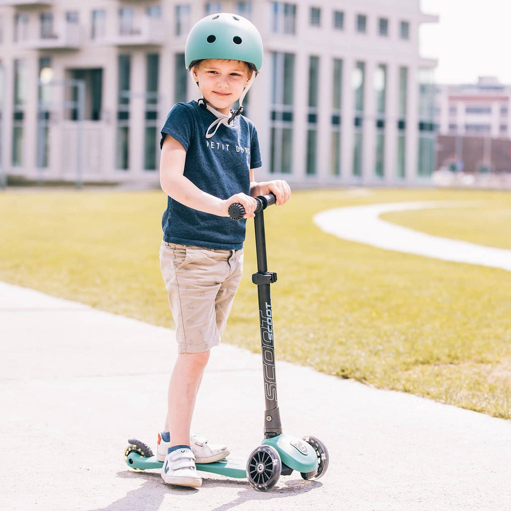 2025 Scoot and Ride Patinete – Highwaykick 3 LED – Forest