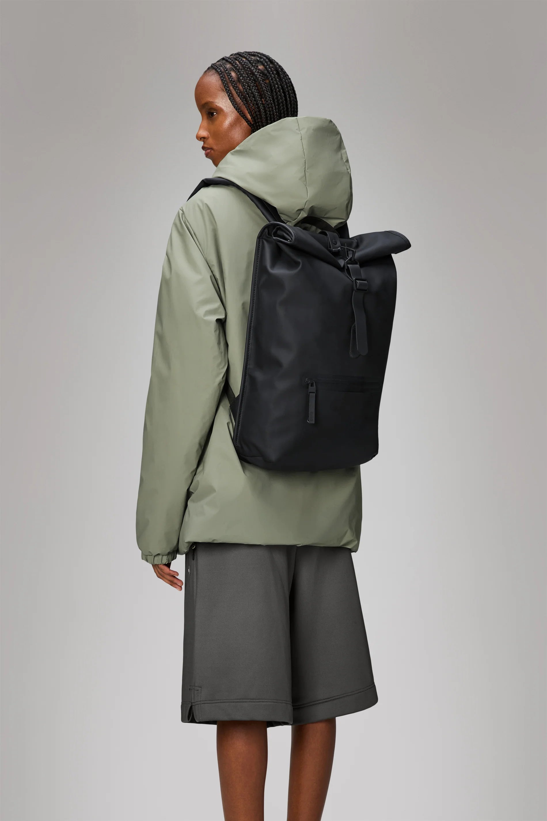 2025 Mochila Rolltop – Mochila Urbana Impermeable con Cierre Enrollable, Compartimento Lateral para Portátil y Correa de Pecho Segura