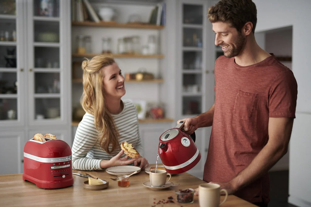 2025 Tostadora Artisan de 2 ranuras KitchenAid 5KMT2204