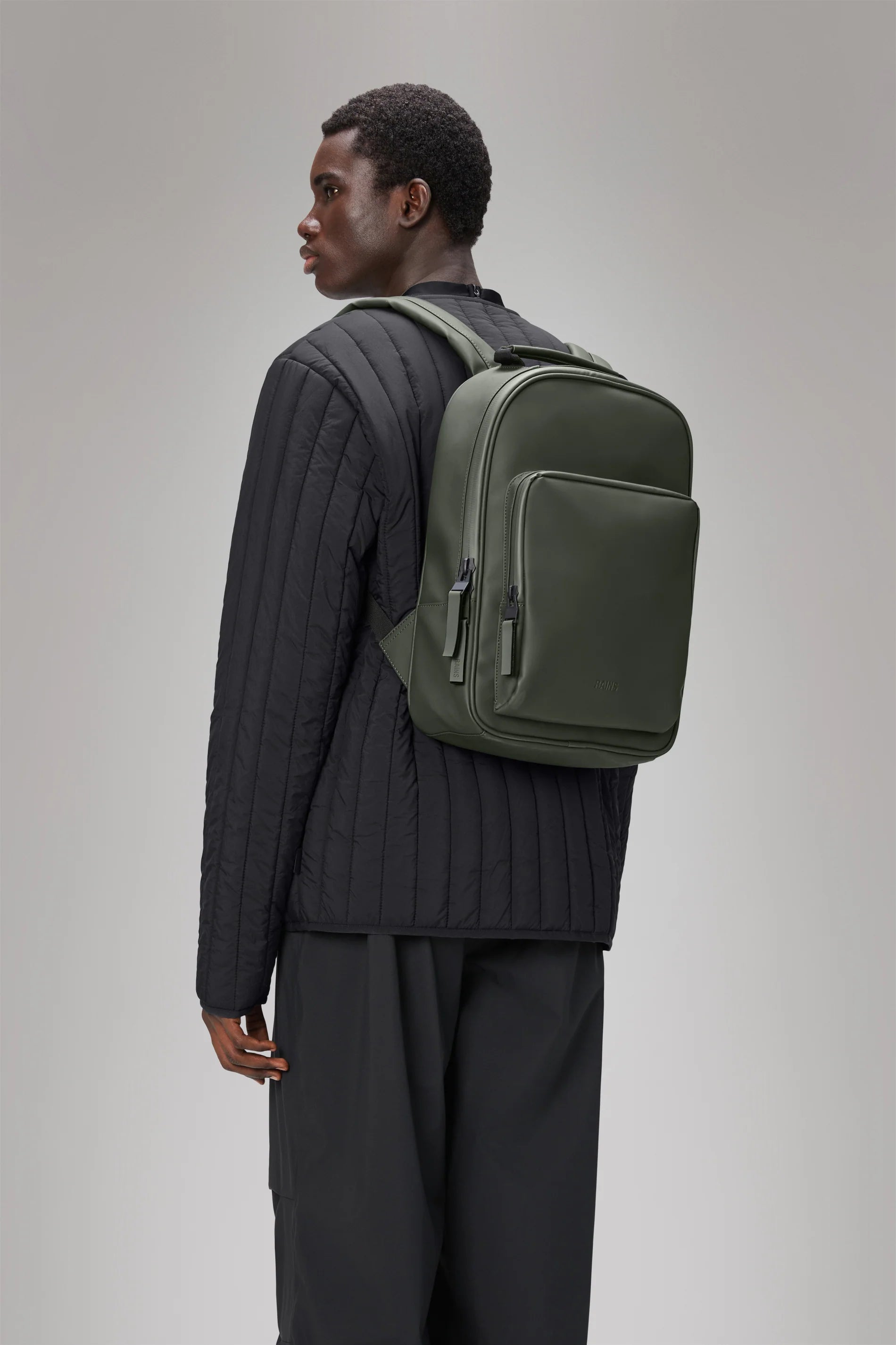 2025 Book Daypack – Sac à dos campus minimaliste et imperméable avec compartiment pour ordinateur 15" – Robuste et durable en tissu PU