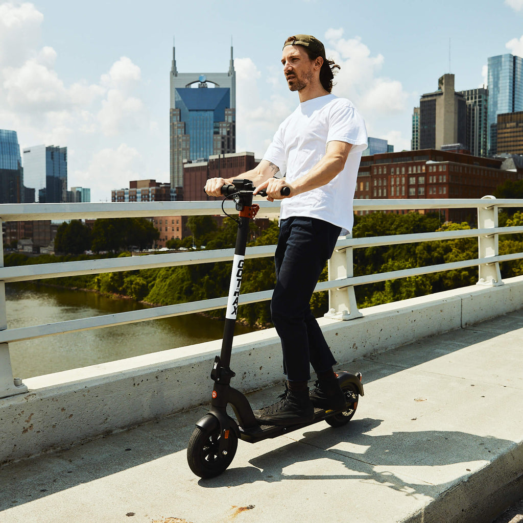 2025 GoTrax G4 Patinete Eléctrico para Adultos – Patinete Plegable Potente con Larga Autonomía