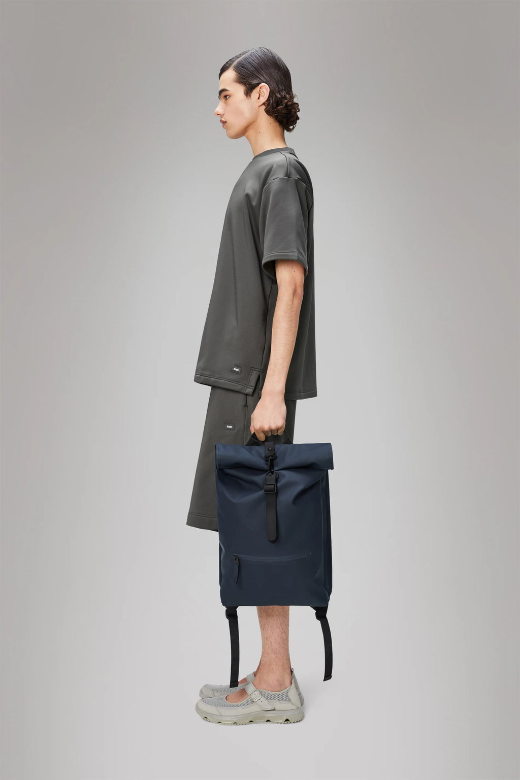 2025 Mochila Rolltop – Mochila Urbana Impermeable con Cierre Enrollable, Compartimento Lateral para Portátil y Correa de Pecho Segura