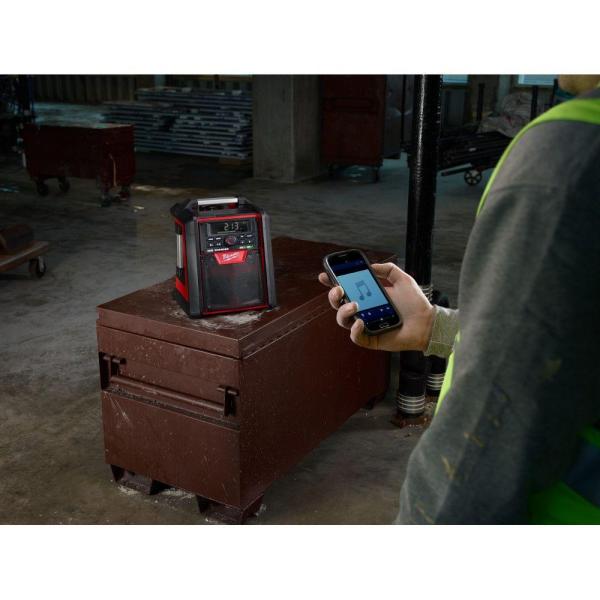 Milwaukee M18 Radio/Cargador Inalámbrico para Obras 2792-20