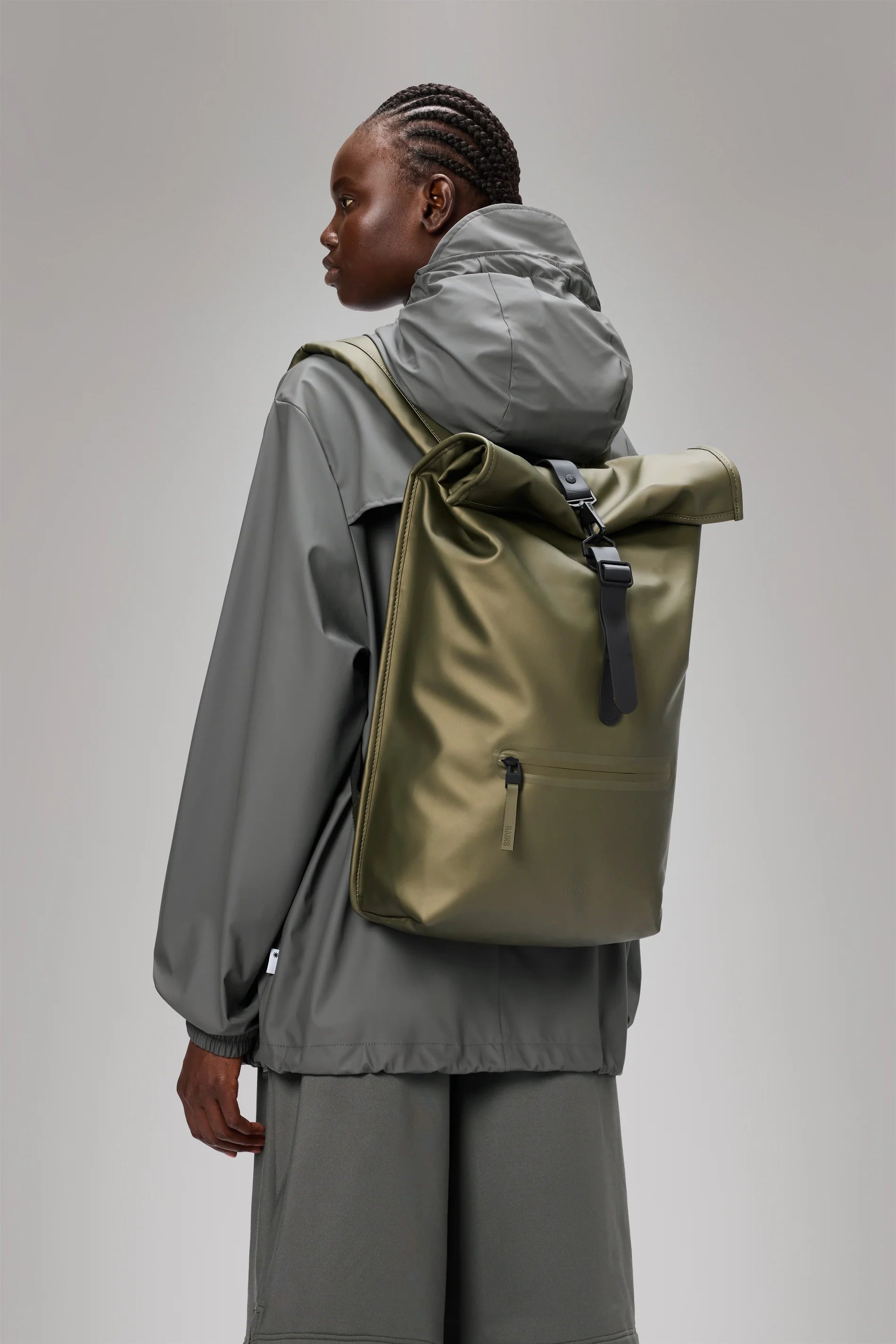 2025 Mochila Rolltop – Mochila Urbana Impermeable con Cierre Enrollable, Compartimento Lateral para Portátil y Correa de Pecho Segura