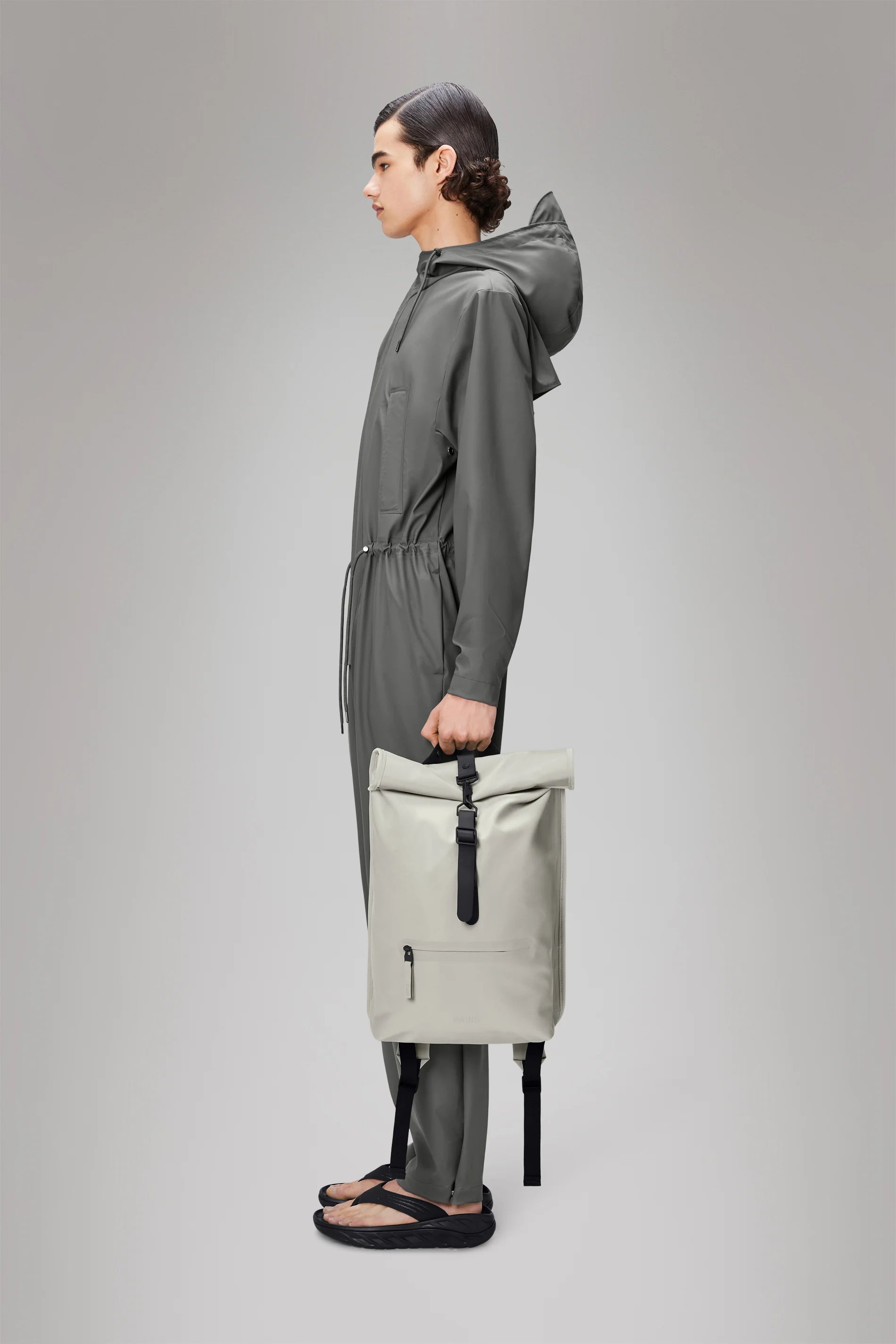 2025 Mochila Rolltop – Mochila Urbana Impermeable con Cierre Enrollable, Compartimento Lateral para Portátil y Correa de Pecho Segura