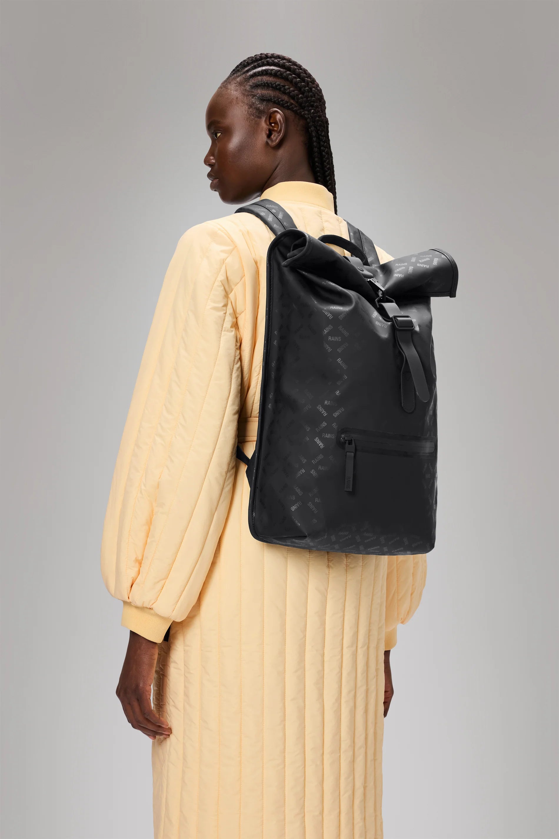 2025 Mochila Rolltop – Mochila Urbana Impermeable con Cierre Enrollable, Compartimento Lateral para Portátil y Correa de Pecho Segura