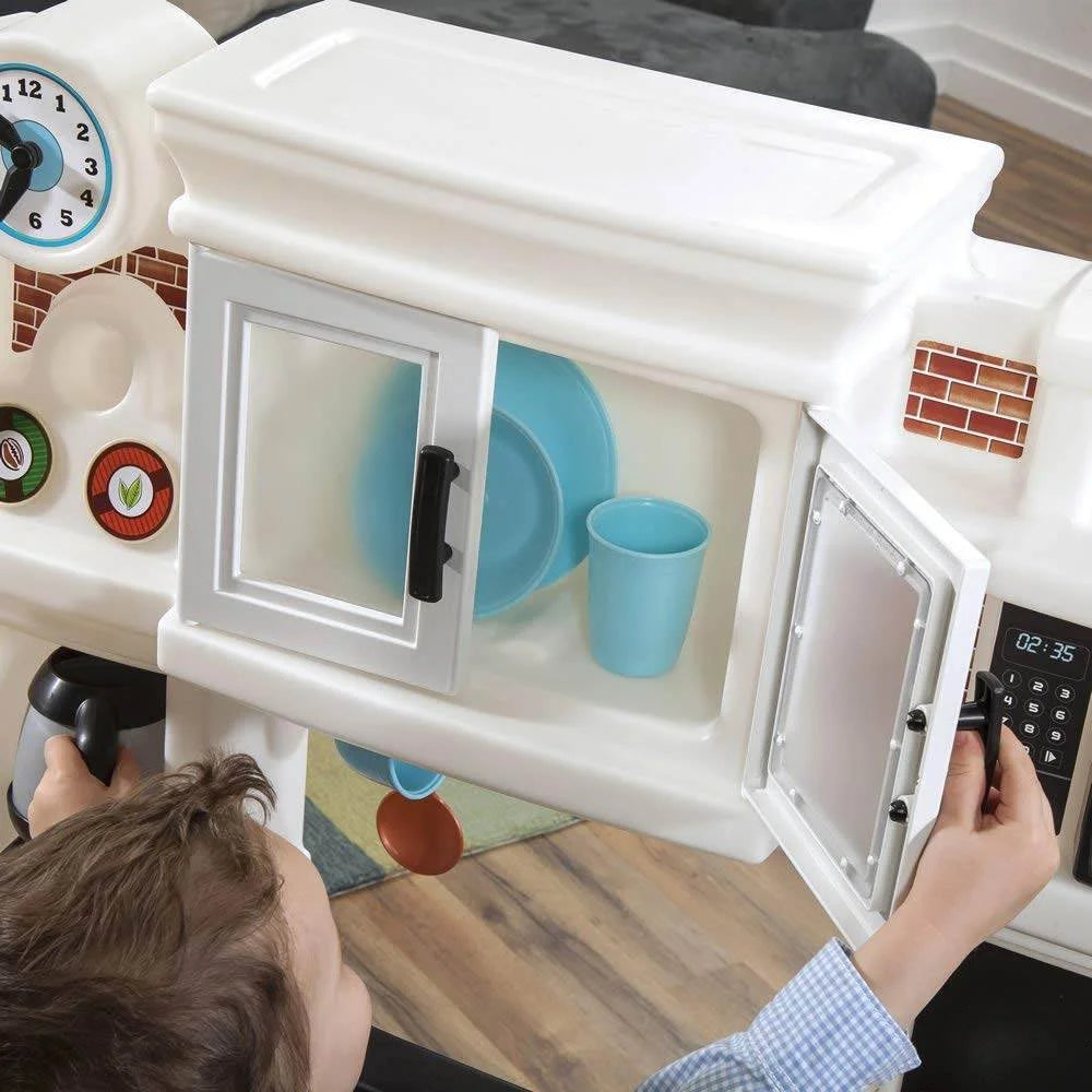 2025 Step2 Gran Cocina Gourmet Juguete para Niños en Color Blanco y Marrón con 35 Piezas de Accesorios