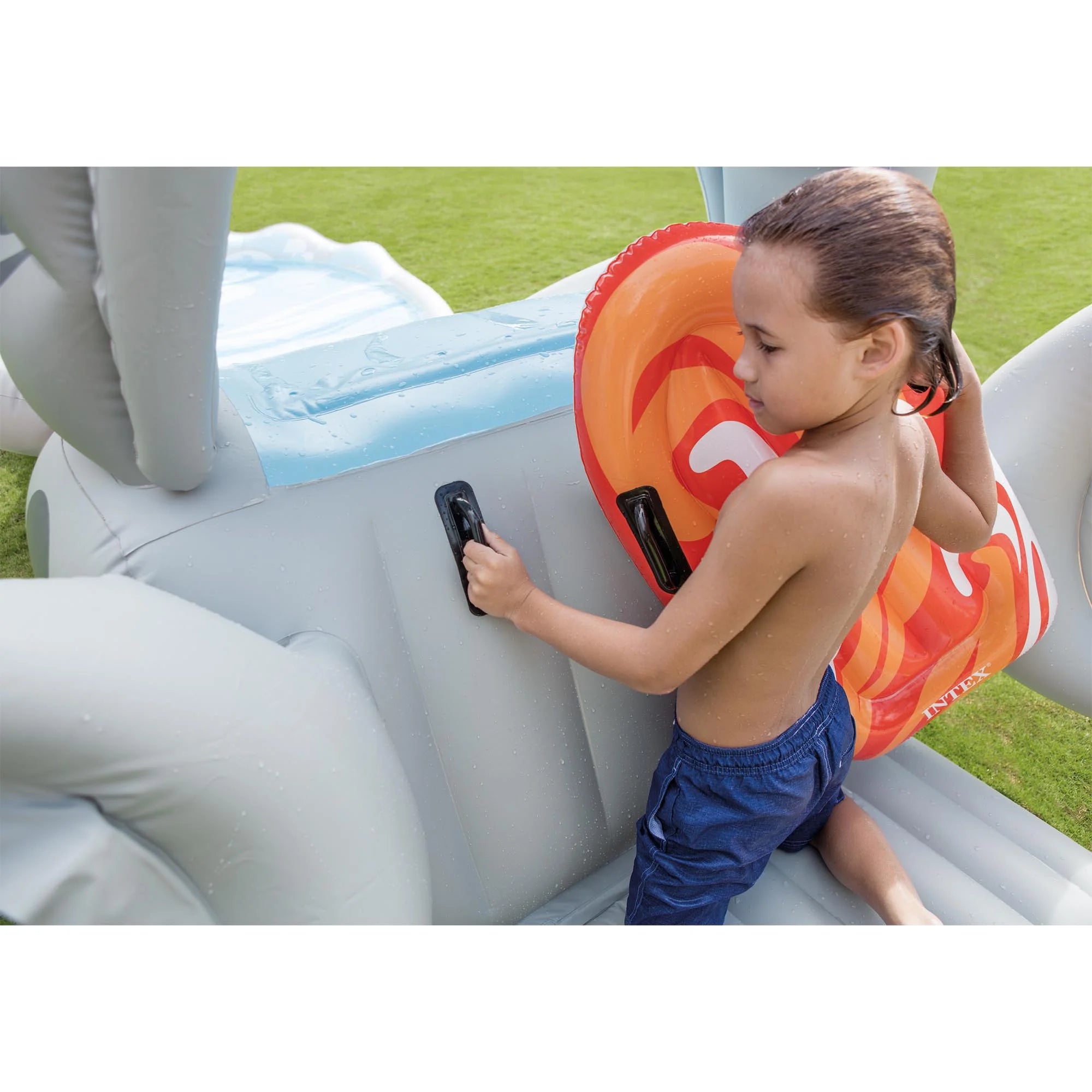 Tobogán de Agua Inflable para Patio Trasero Intex con Surf Riders y Bomba de Aire Eléctrica