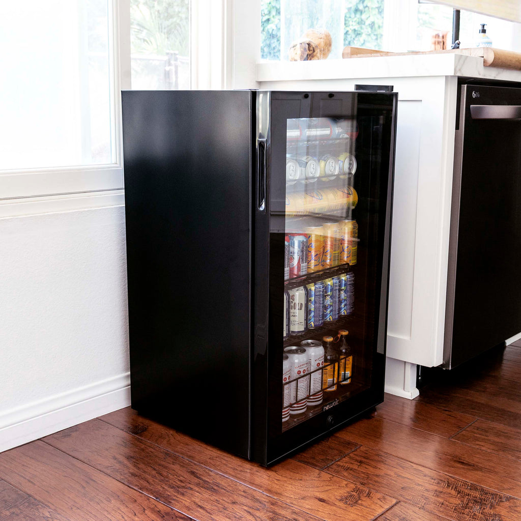 2025 Newair® Refrigerador de Bebidas Independiente Negro - 126 Latas - 18,8”