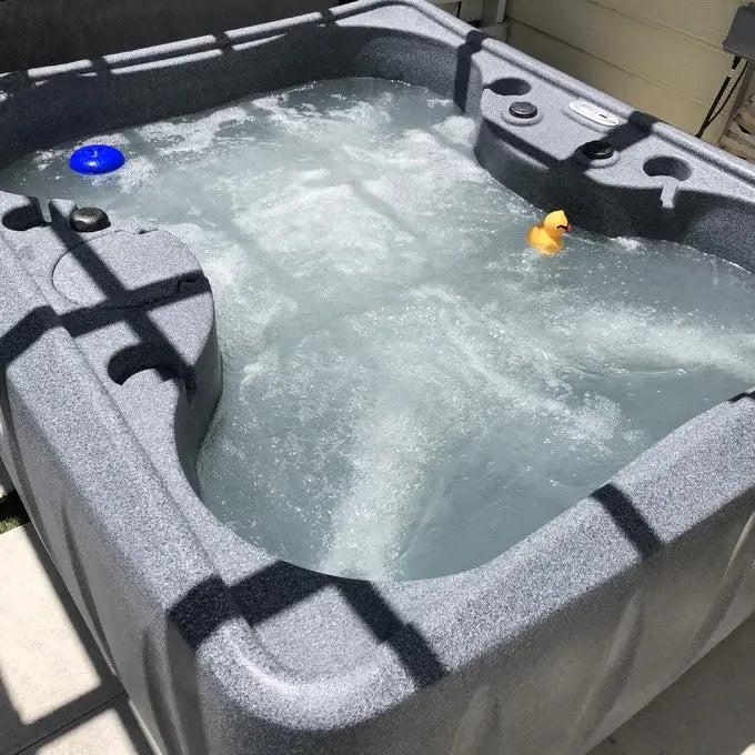 AquaRest Spas, equipado con bombas Jacuzzi® – Spa rectangular Plug and Play para 4 personas, 12 chorros