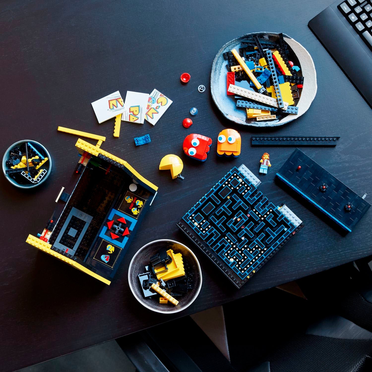 LEGO Icons Arcade PAC-MAN Retro 10323 en el sitio