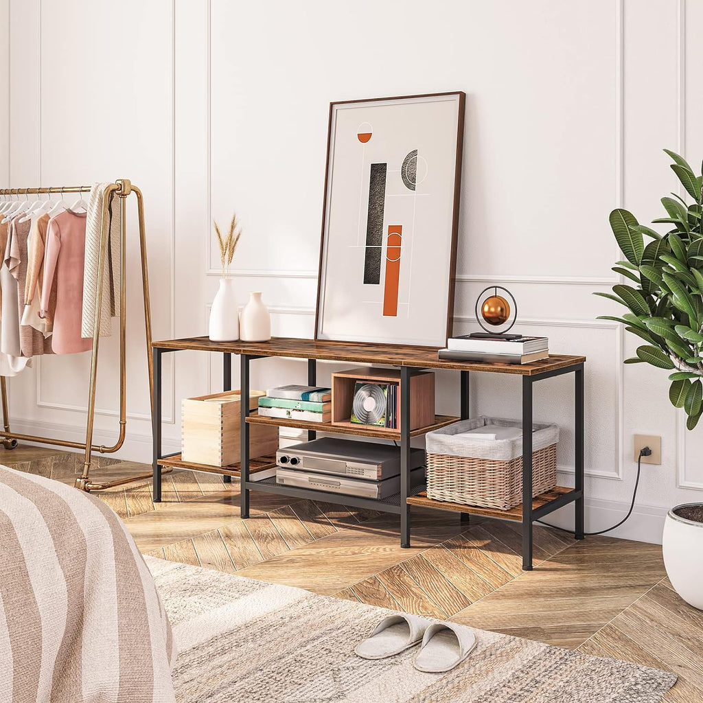 Mueble para TV con Enchufes Integrados para TVs de hasta 75 Pulgadas, Mesa Consola con Estantes Abiertos, Centro de Entretenimiento Industrial para Sala o Dormitorio, Color Marrón Rústico y Negro BF60DS01