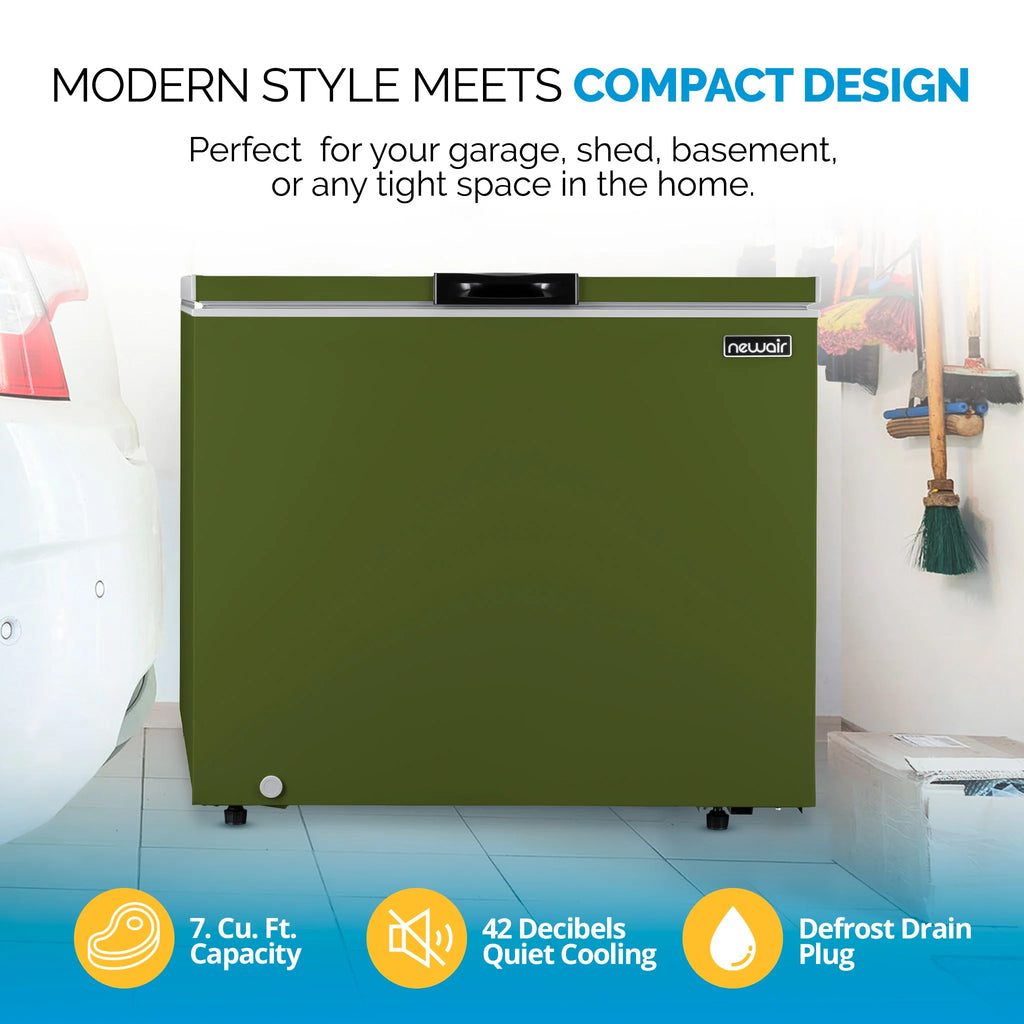 2025 Congelador Vertical Compacto Newair – 6,7 pies³ – Verde Militar